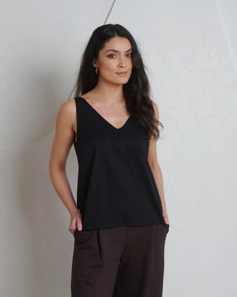 Tops Attitude — melna